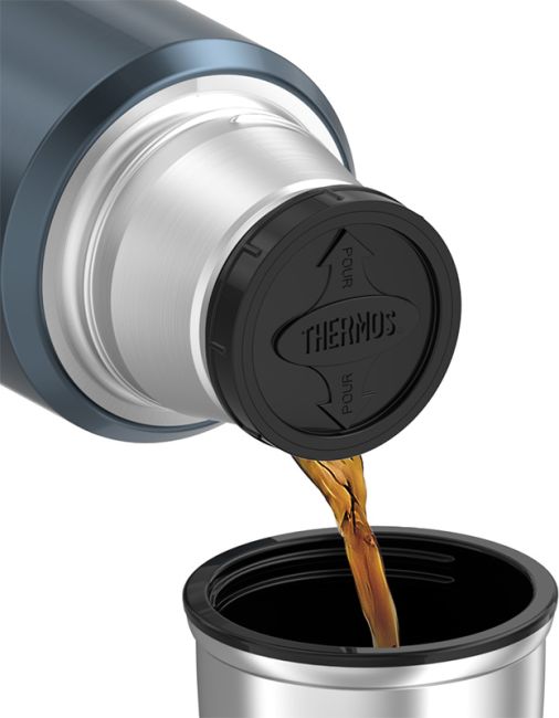 Ausgießen mit Twist & Pour Lid